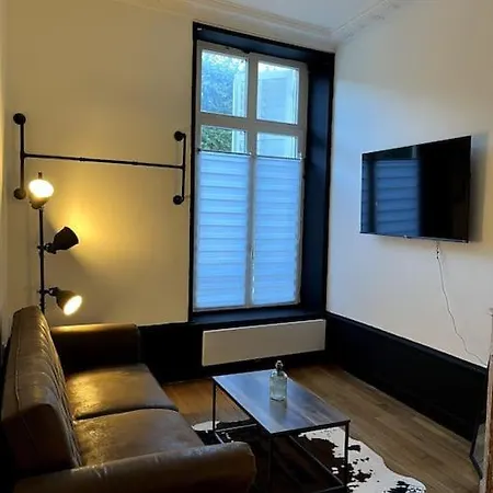 Beau Studio Place Stanislas 아파트 *